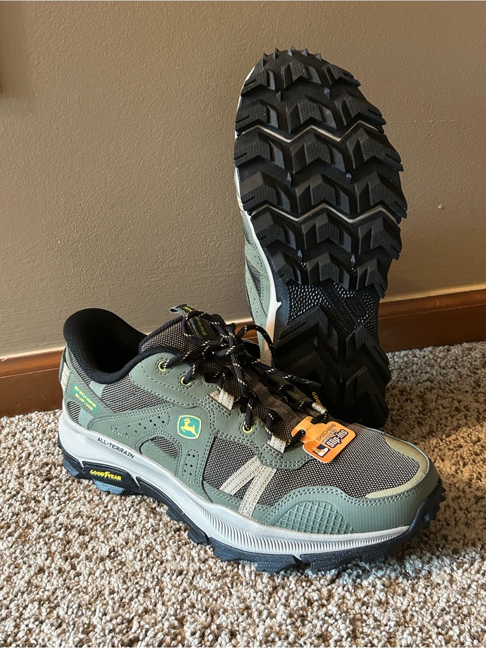 Skechers Hands Free leather John Deere Equalizer 5.0 Trail Harvester men's 9.5